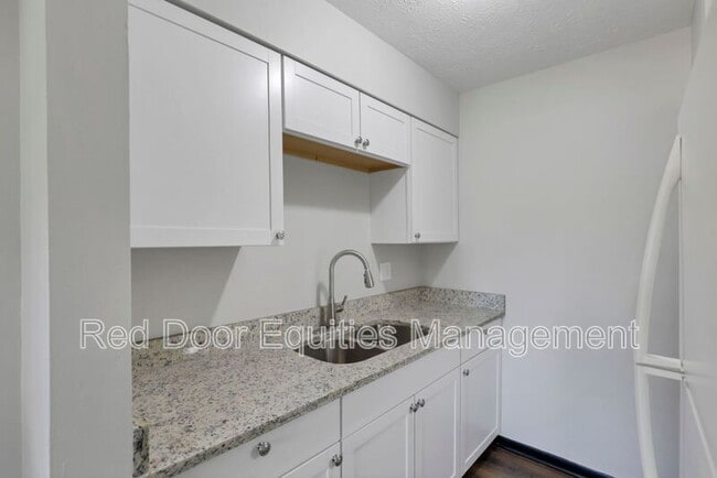 Photo - 1442 Tiki Ln