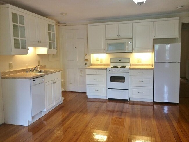 Photo - 15 Charles St Unit 2L