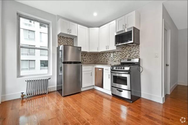 Building Photo - 3 bedroom in New York NY 10065 Unit 3W Rental