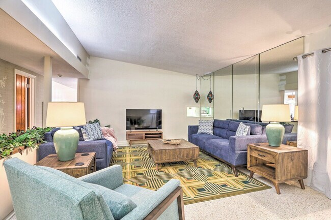 Photo - 1412 Country Club Rd N Unit ID1385607P