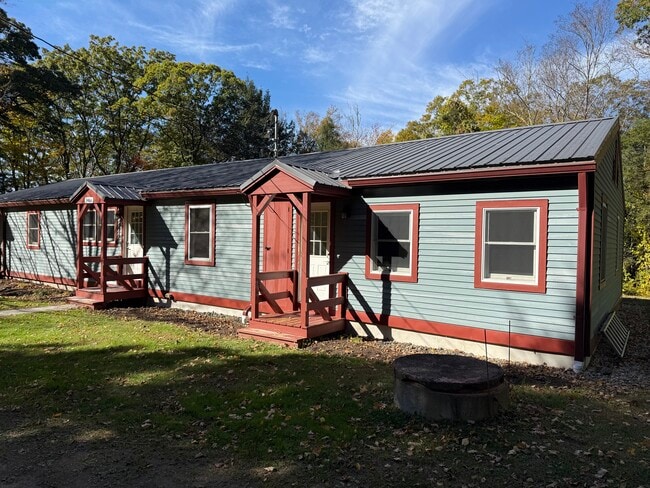 Building Photo - 146 Mormon Hollow Rd