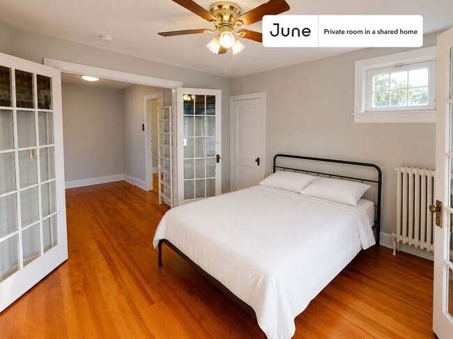 Building Photo - Room in Shared 6 bed/3 bath home in Brookland