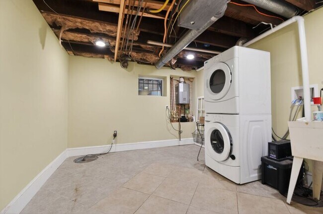 Photo - 1319 Massachusetts Ave SE