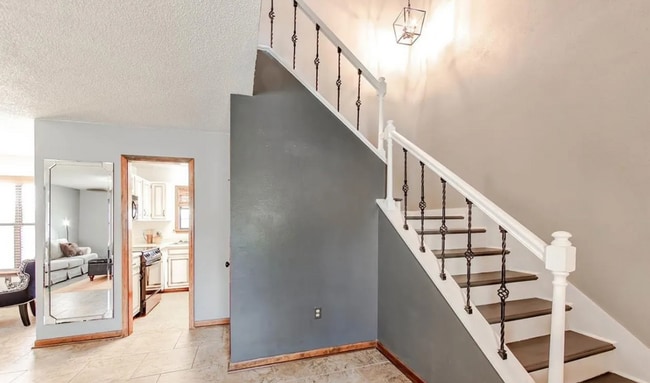 Photo - Gorgeous 2 bedroom 2.5 bath townhouse