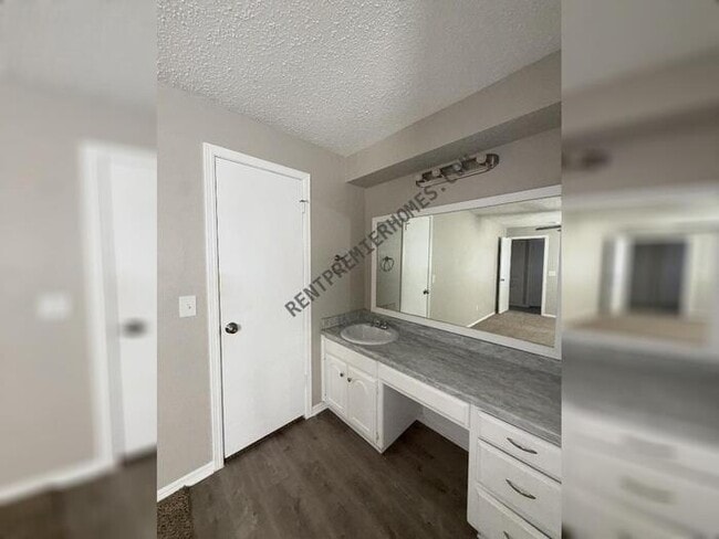 Photo - 5412 S Huddleston St