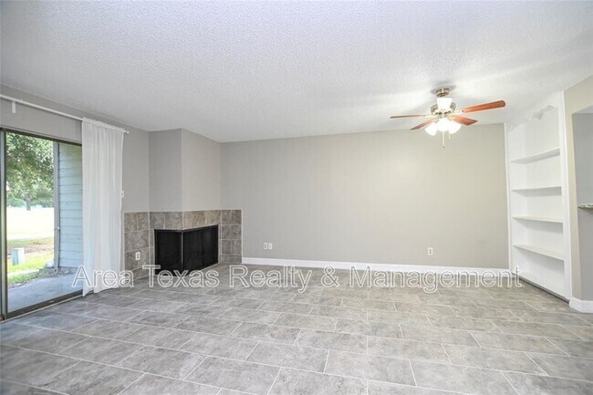 Photo - 8525 Sands Point Dr Unidad 75