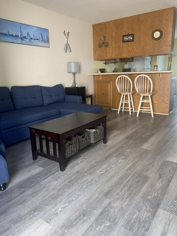 Photo - 100 Ye Olde Kings Hwy