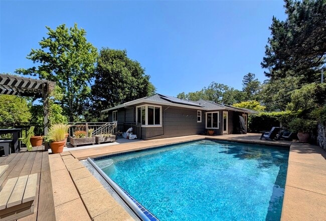 Photo - 10 Idalia Ct