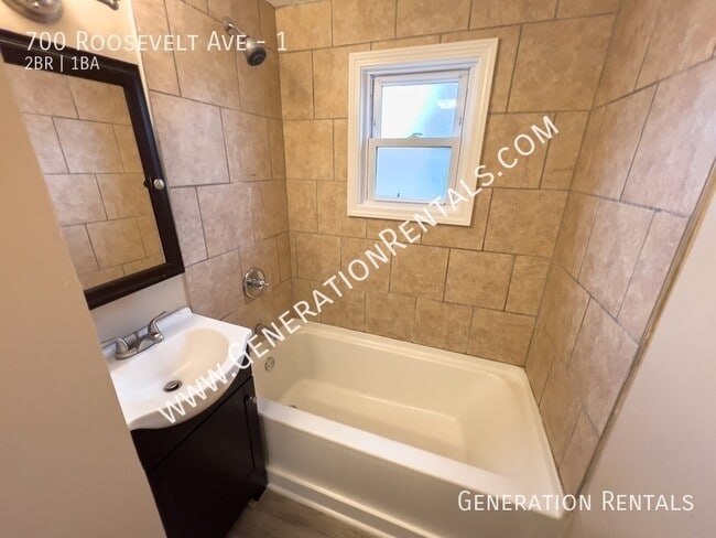 Photo - 700 Roosevelt Ave Unidad 1