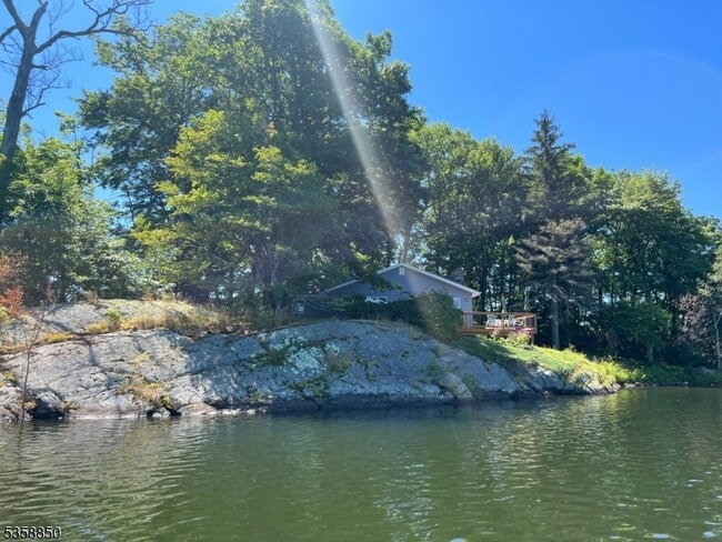 Photo - 120 Island Rd