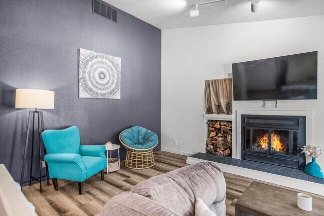 Photo - Furnished Short-Term Rental in Eagle – Pool & Prime Location!