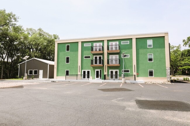 Photo - Spring Lake Apartments