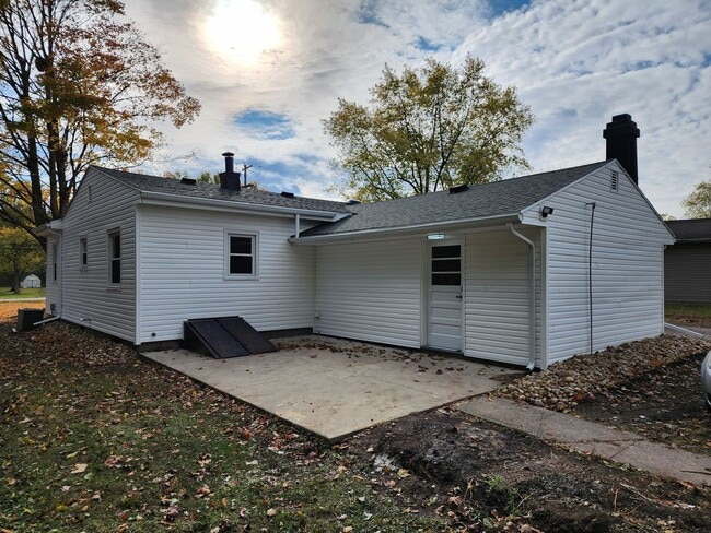 Photo - Cozy 3BR Home in Elida - $1,595 - Fully Re...