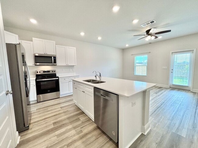 Photo - 4177 Pendragon Cir