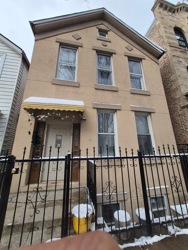 Building Photo - 2046 W 19th St