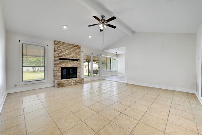 Photo - 509 Greenway Dr