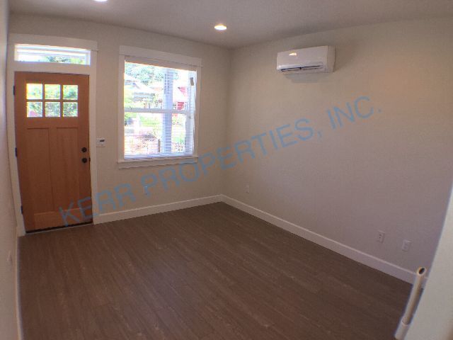 4922 SE 65th Ave