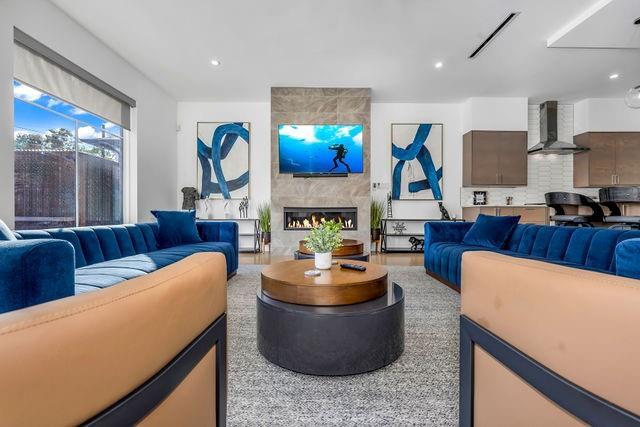 Photo - 4614 Newmore Ave