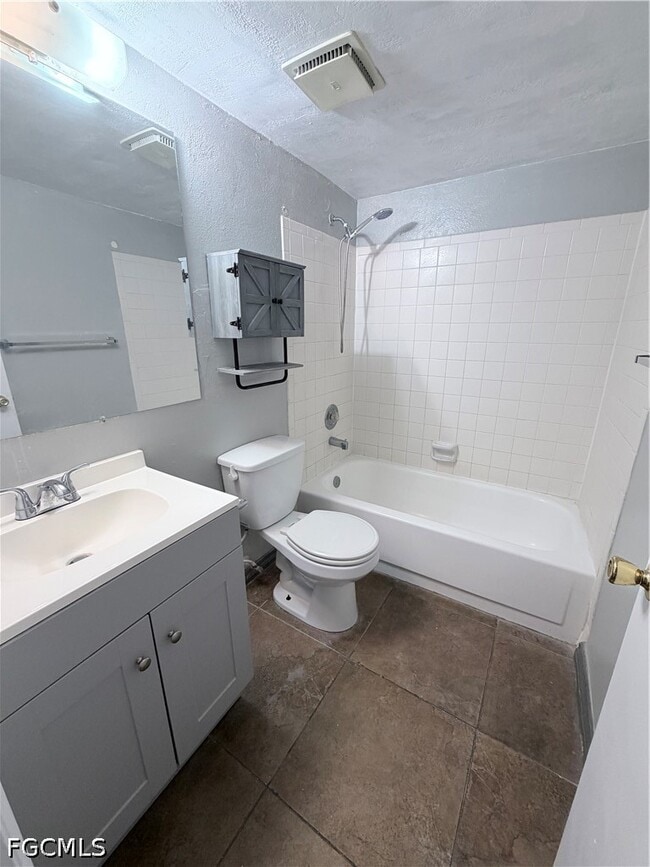 Photo - 12636 Kenwood Ln Unit B