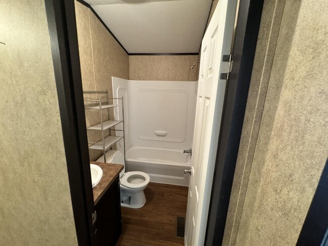 Photo - 10523 Shadow Wood Cir