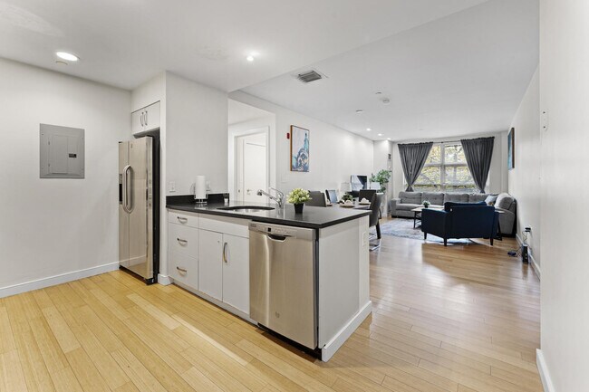 Photo - 601 Albany St Unit ID1240279P