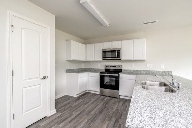 Photo - 1059 Manor Dr