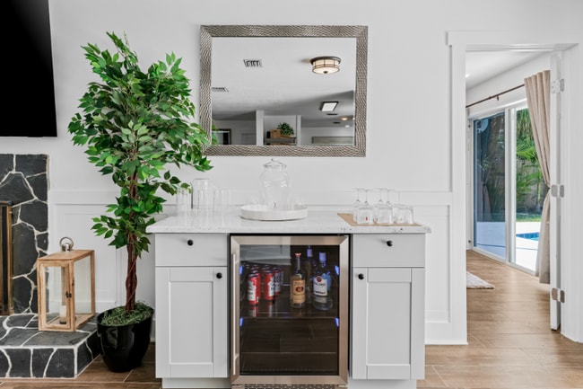 Photo - 1442 45th Ave NE