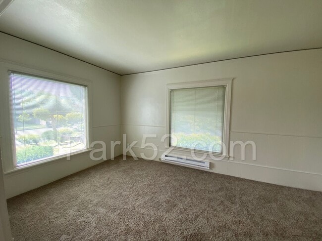 Photo - Beautiful 4 Bedroom in North Tacoma!
