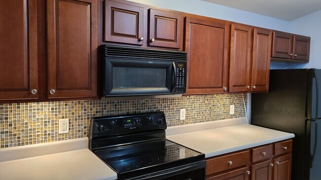 Kitchen - 2275 Pinnacle Ct Unit 309