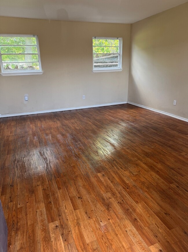 Photo - 750 Bonham St Unidad 20