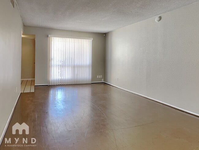 Photo - 8343 N 59th Dr