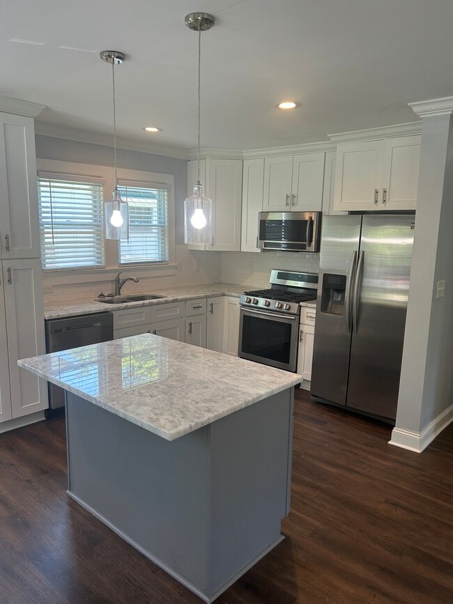 Photo - 1508 Ward Ave NE