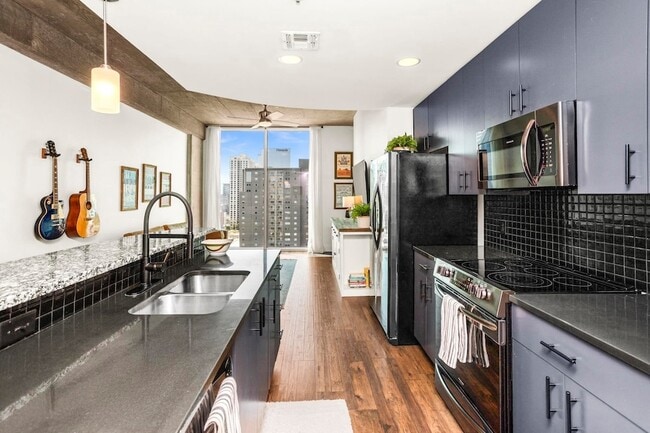 Photo - 415 Church St Unit 1608
