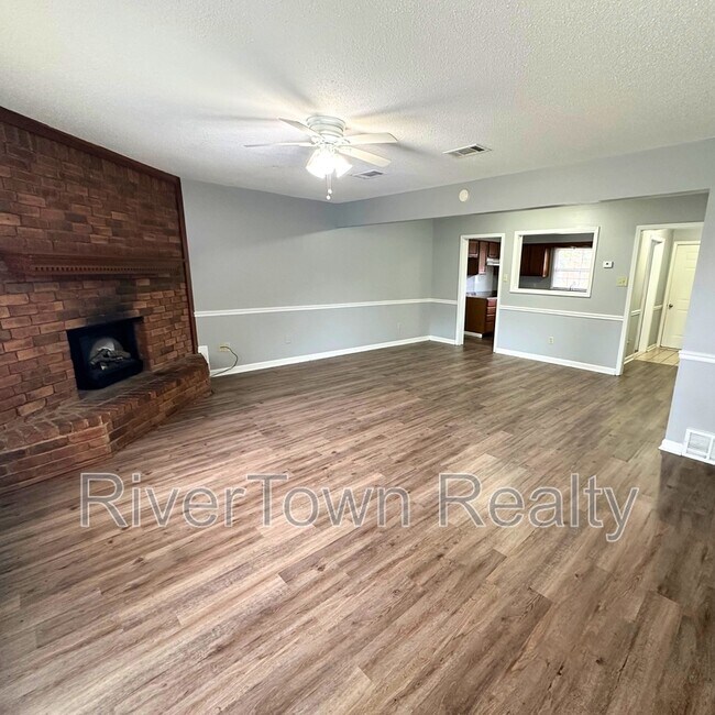 Photo - 5541 Crepe Myrtle Dr