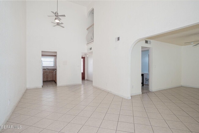 Photo - 3425 Hickman St