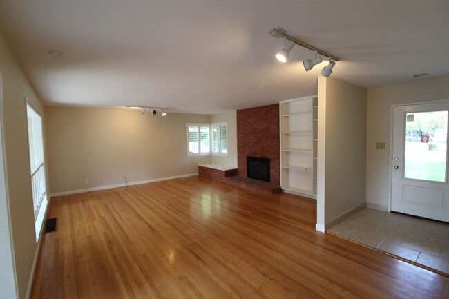 Photo - Concord/ Walnut Creek Border! 2172 sq ft h...