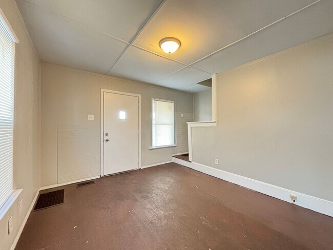 Photo - 517-517 Mertland Ave Unit 515 Mertland