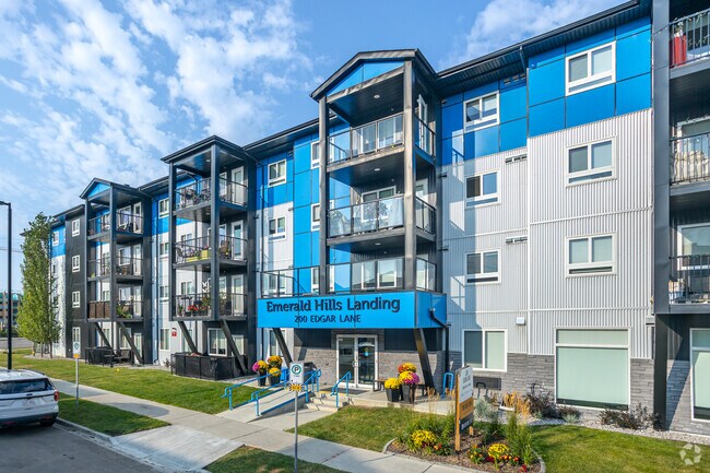 Building Photo - Emerald Hills Landing