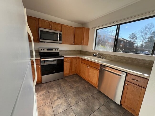 Photo - Beautiful 2-bedroom, 1.5-bath Townhome in the heart of Rohnert Park