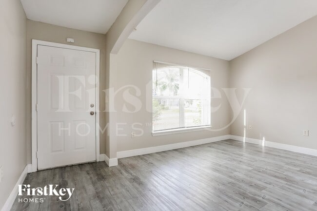 Photo - 419 SW Exmore Ave