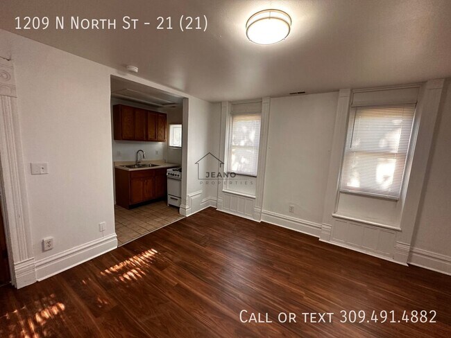 1209 North North Street Unit 21 (21)