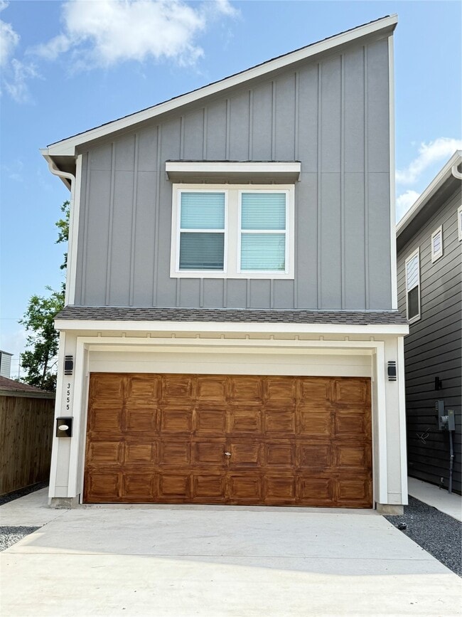 Building Photo - 3555 Noah St Rental