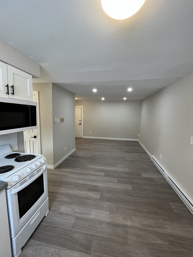 Photo - 200 Spruce St Unit 4