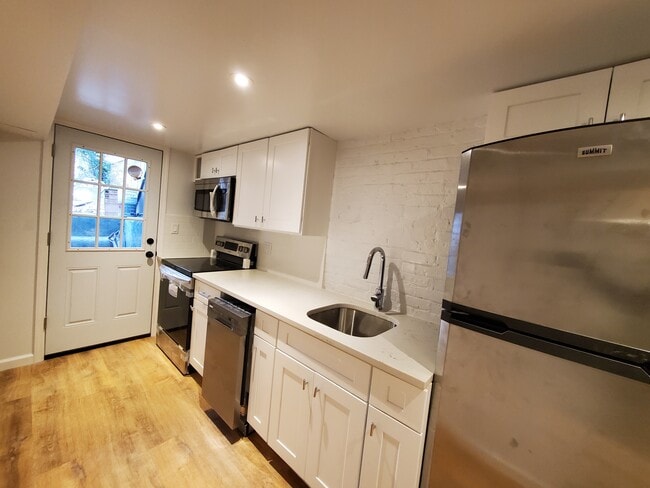 Photo - 1380 Park Pl Unit 1