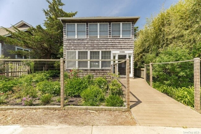 Building Photo - 993 Surf View Walk