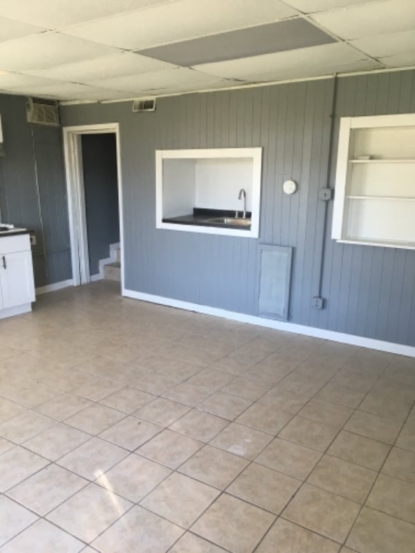 Photo - 393 Wellington Ave Unit 1