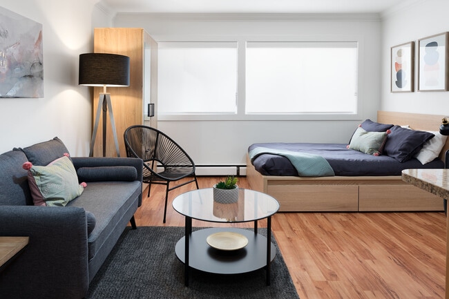 Building Photo - 10172-113 113 St Unit 8