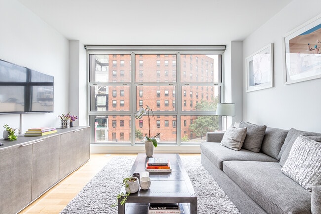 Building Photo - 250 Bowery Rental