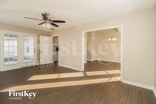 Photo - 4705 Meadowcroft Rd