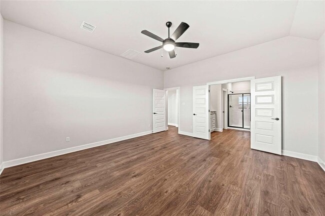 521 W Luna Blue Ln